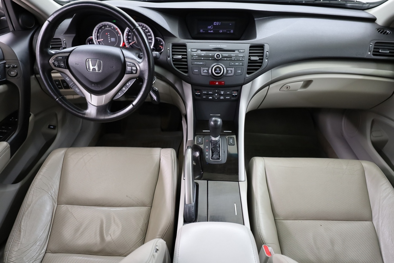 Honda Accord vaihtoauto