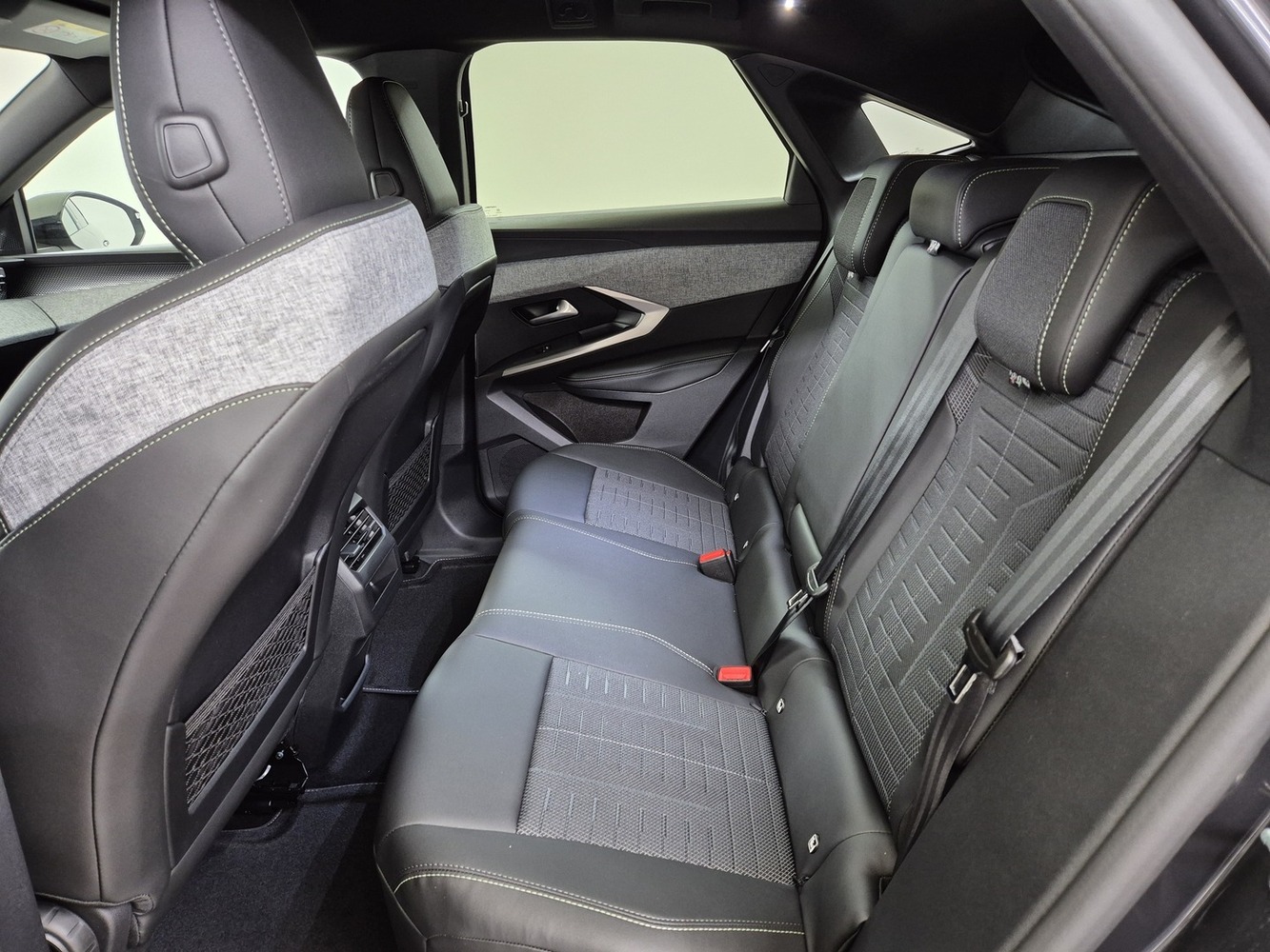 Peugeot E-3008 vaihtoauto
