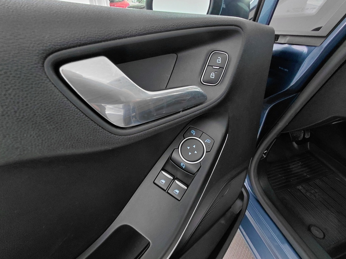 Ford Fiesta vaihtoauto