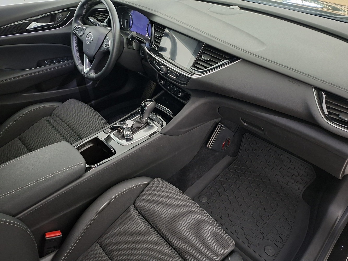 Opel Insignia vaihtoauto