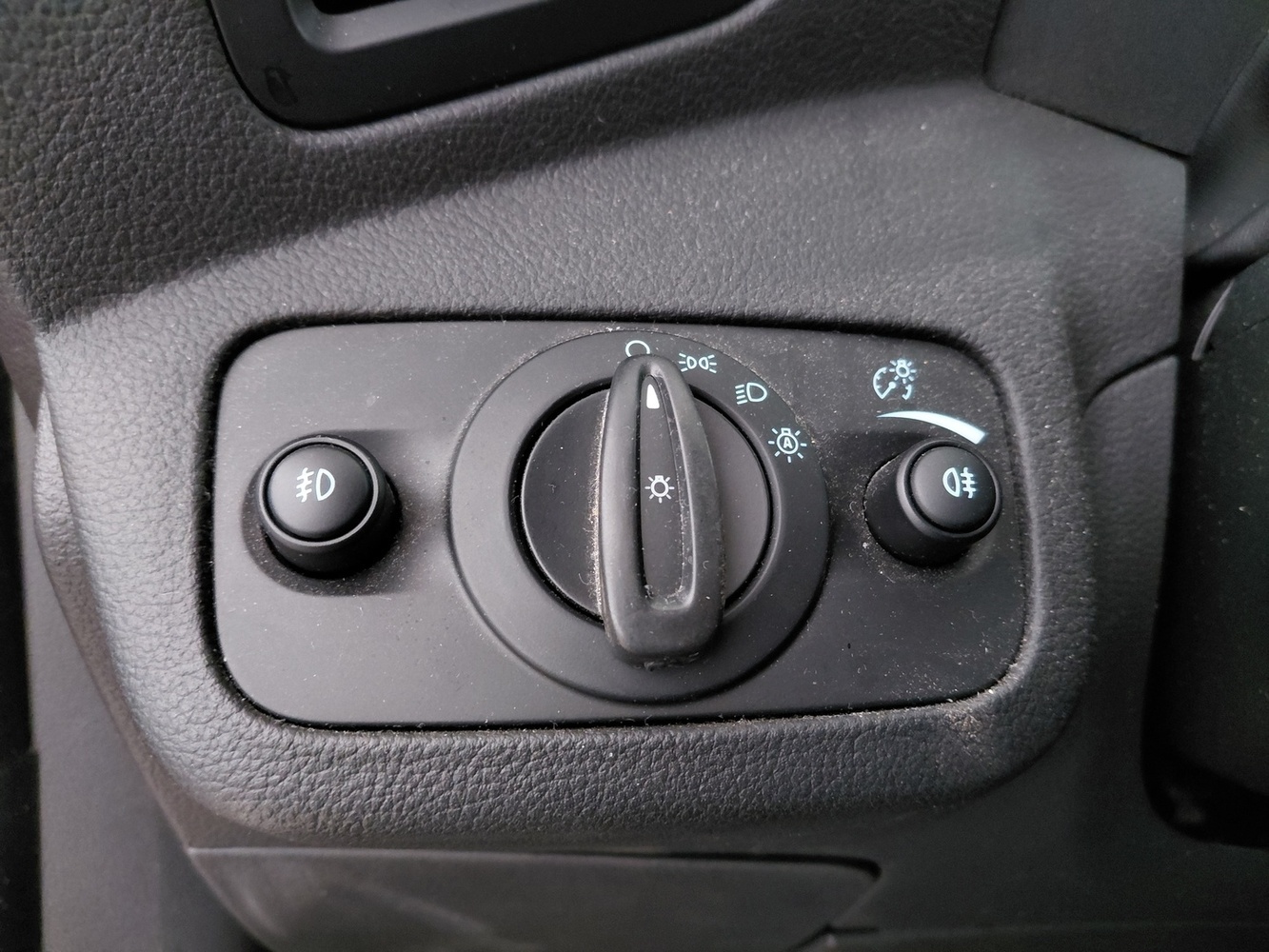 Ford C-MAX vaihtoauto