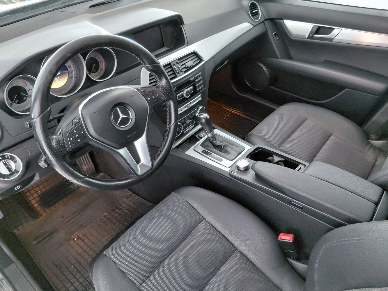 Mercedes-Benz C vaihtoauto
