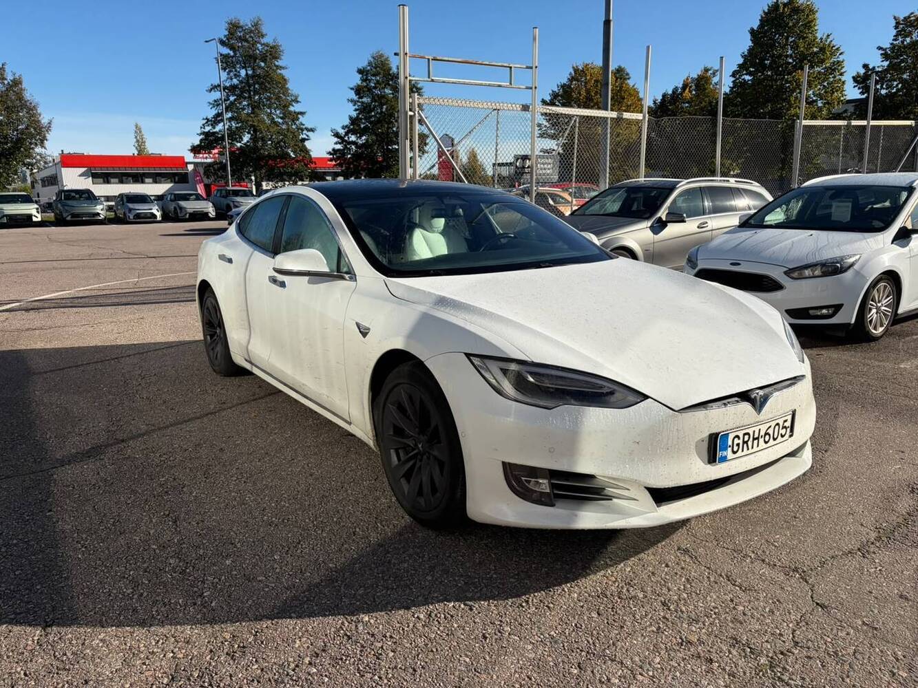 Tesla Model S vaihtoauto