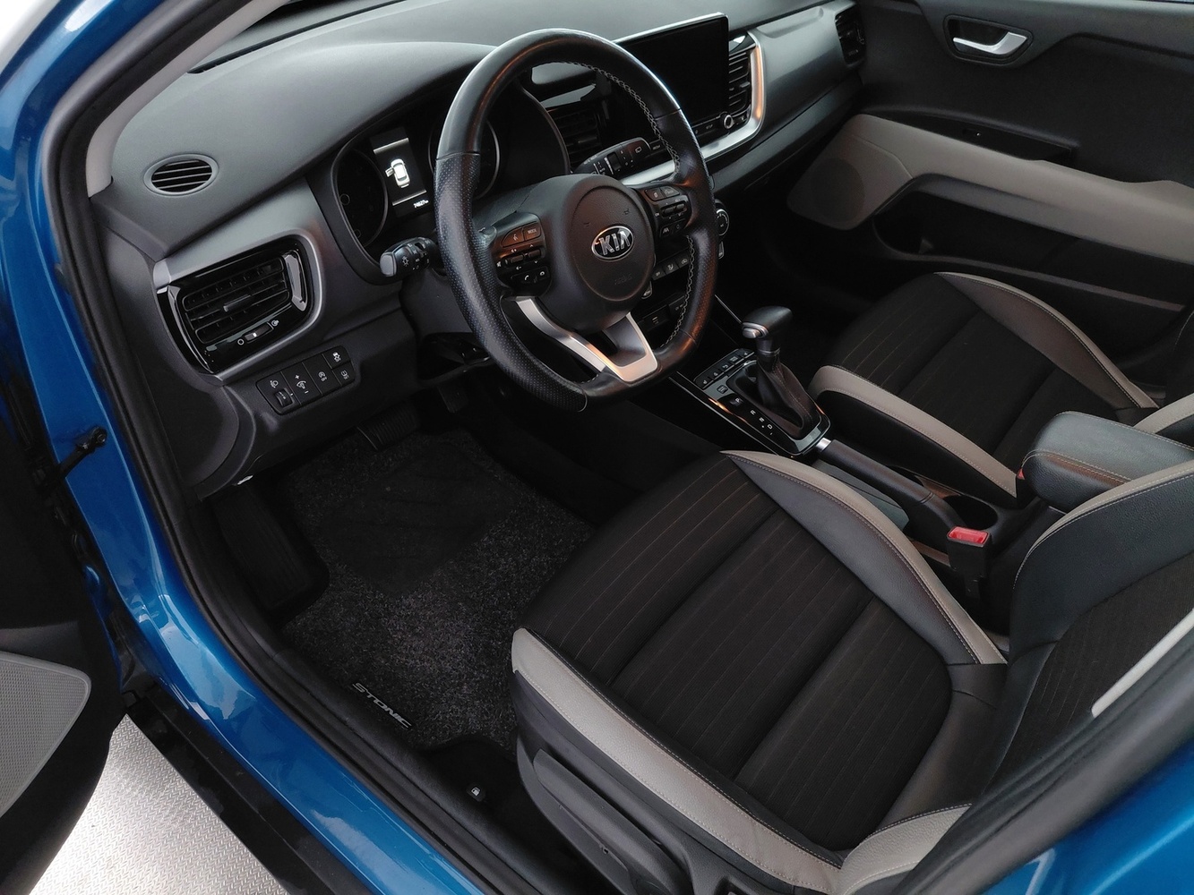 Kia Stonic vaihtoauto