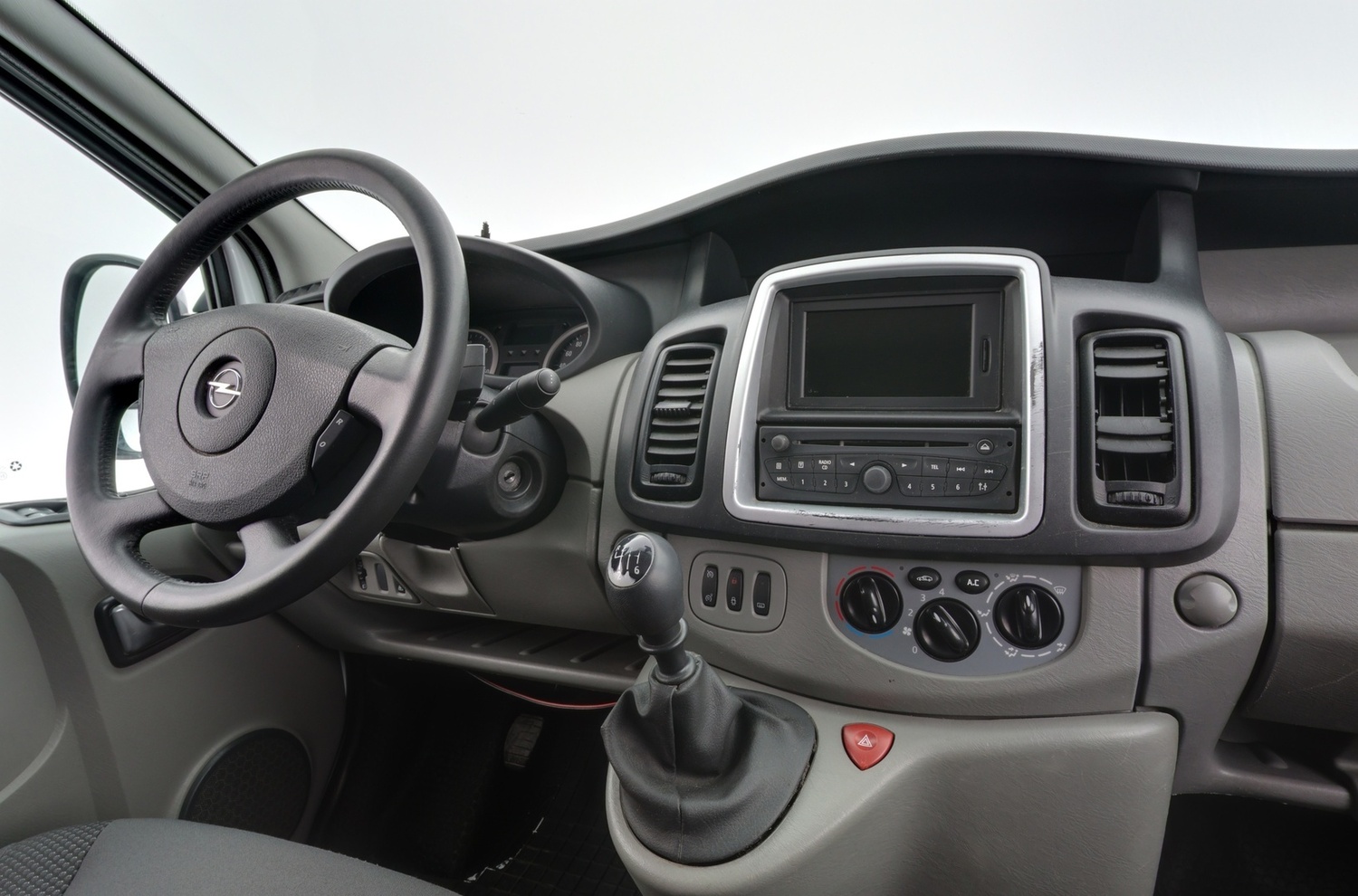 Opel Vivaro vaihtoauto
