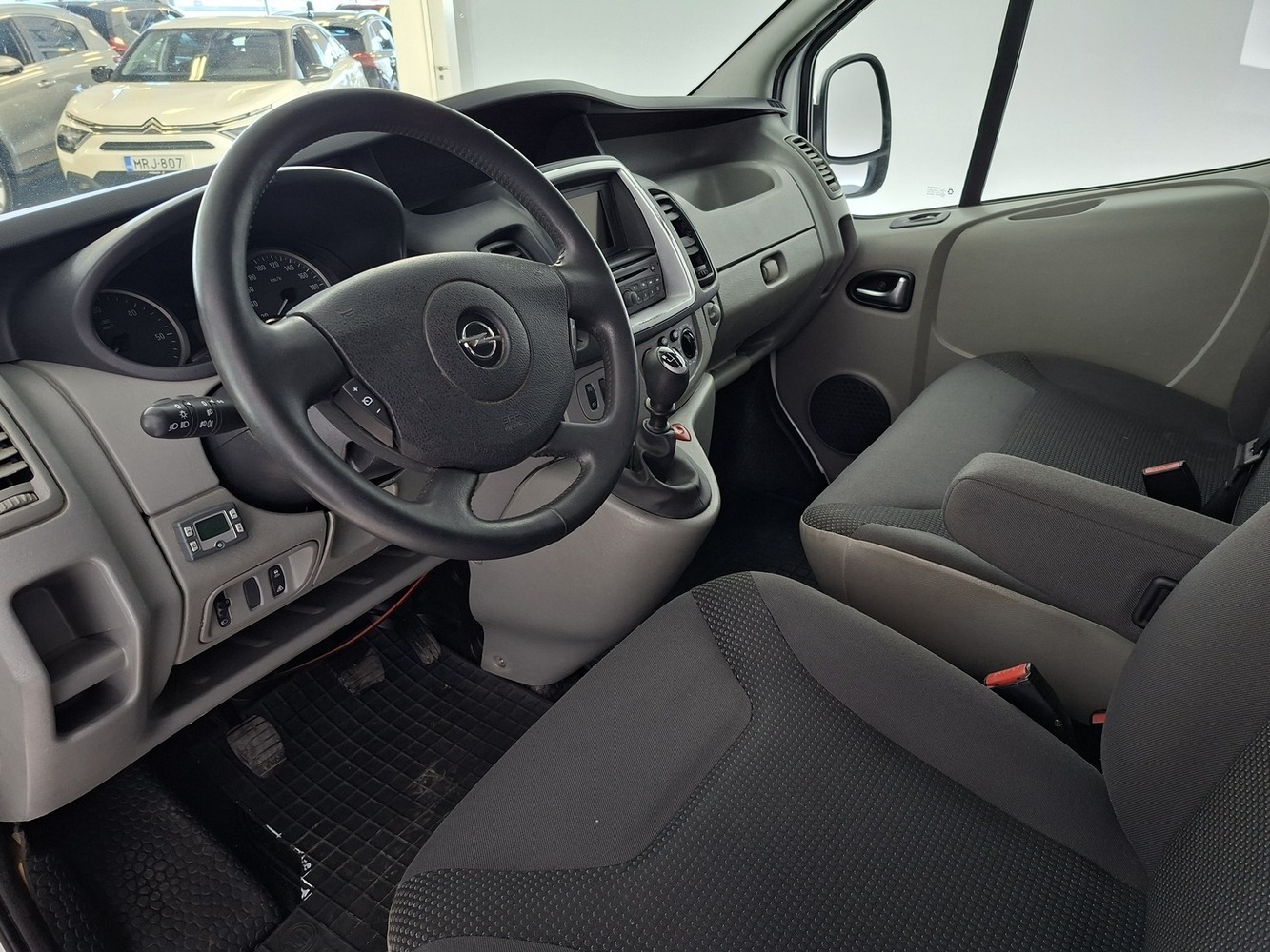 Opel Vivaro vaihtoauto