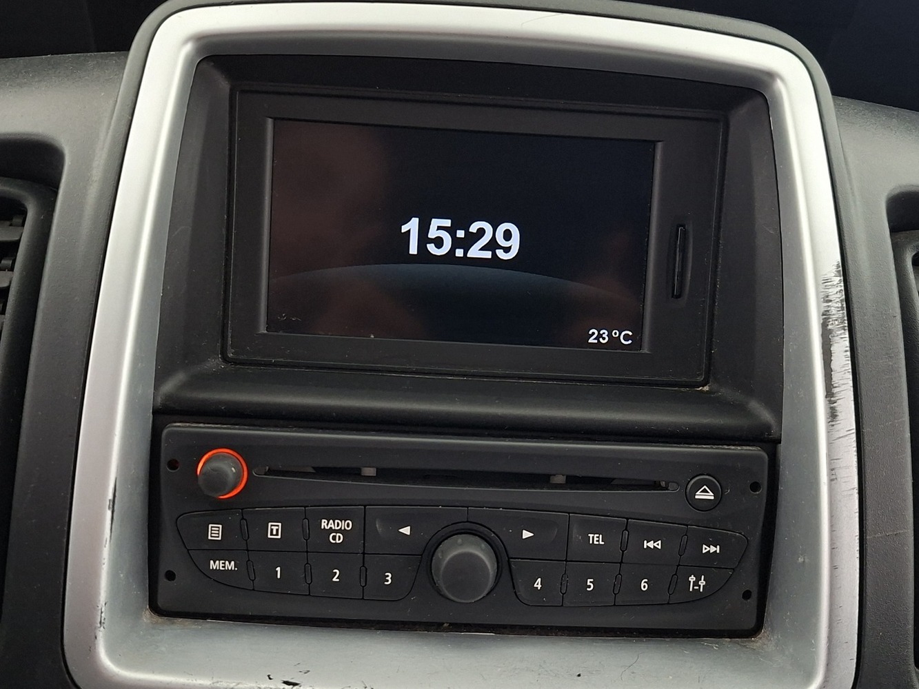 Opel Vivaro vaihtoauto