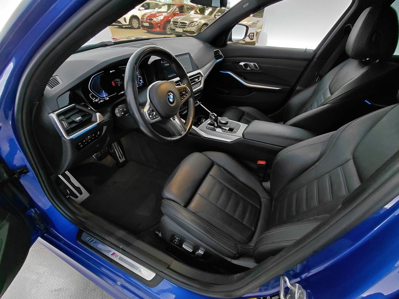 BMW 330 vaihtoauto