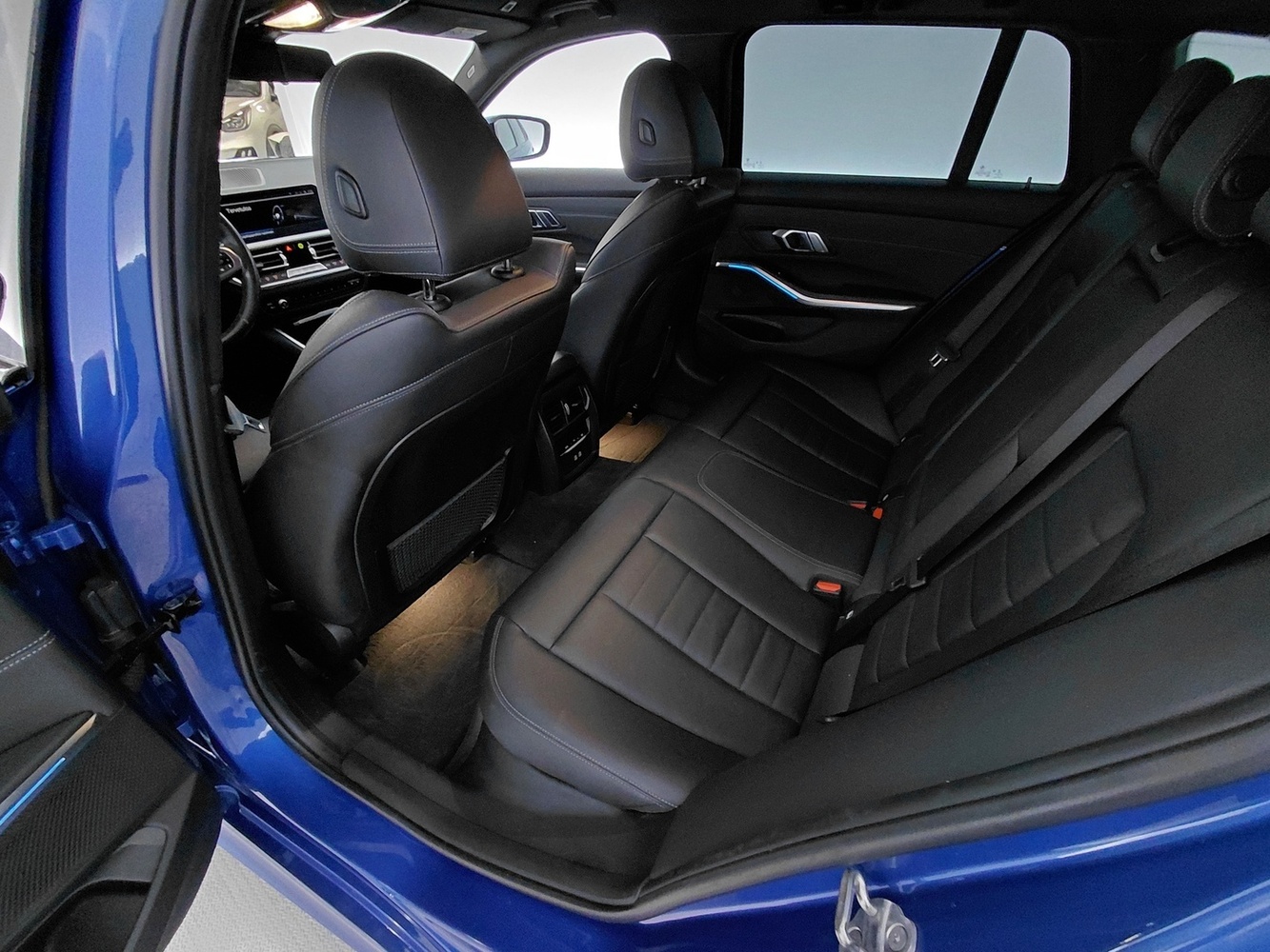 BMW 330 vaihtoauto