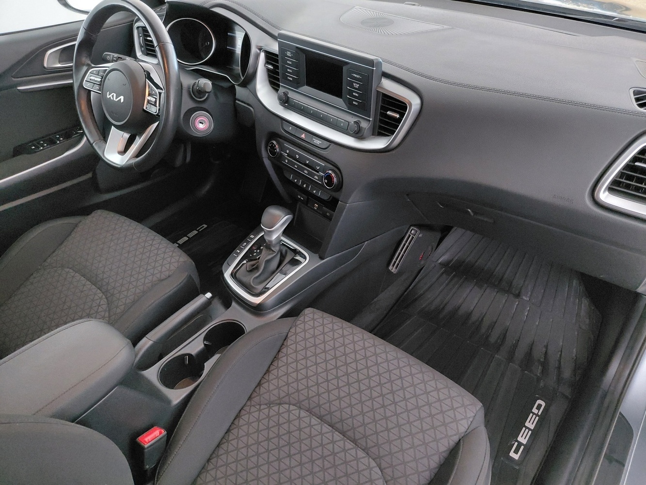 Kia Ceed vaihtoauto