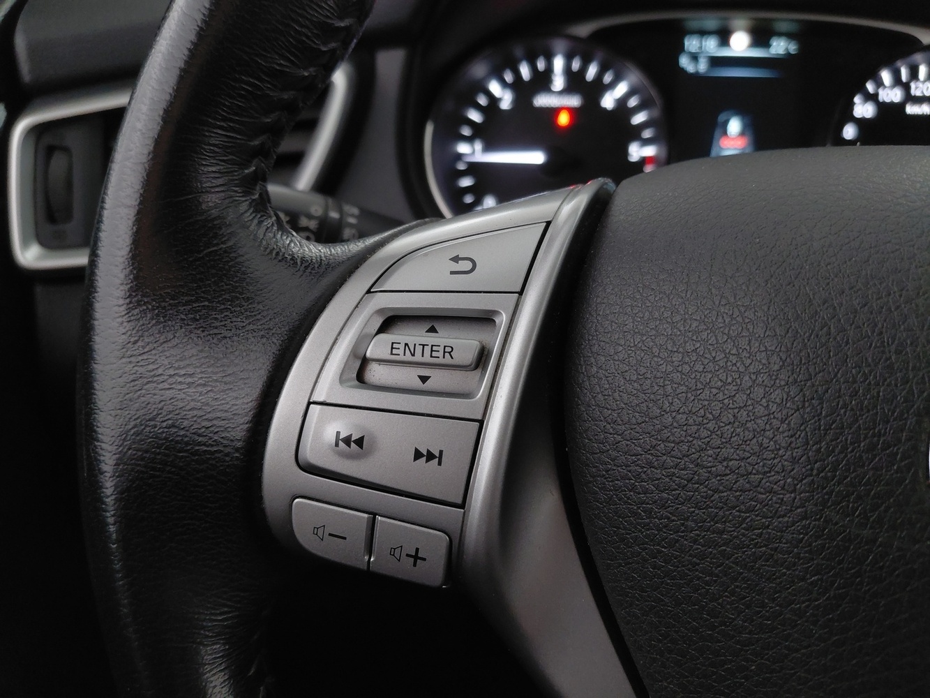 Nissan X-Trail vaihtoauto