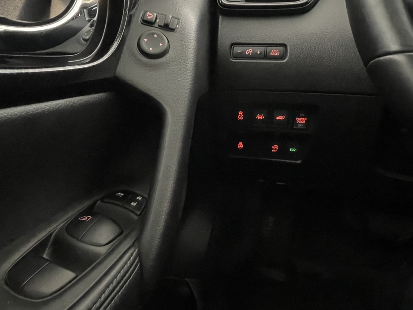 Nissan X-Trail vaihtoauto
