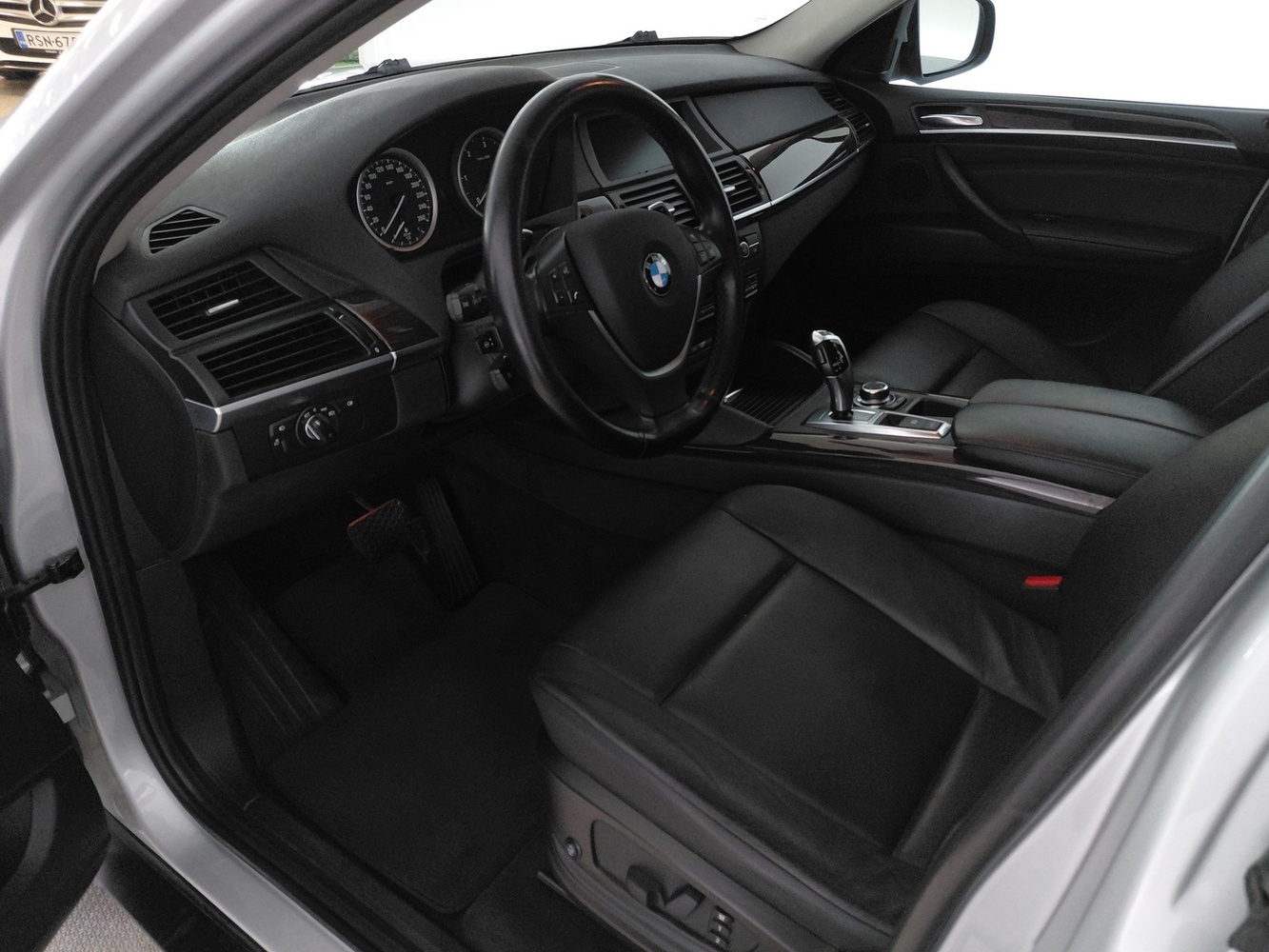 BMW X6 vaihtoauto