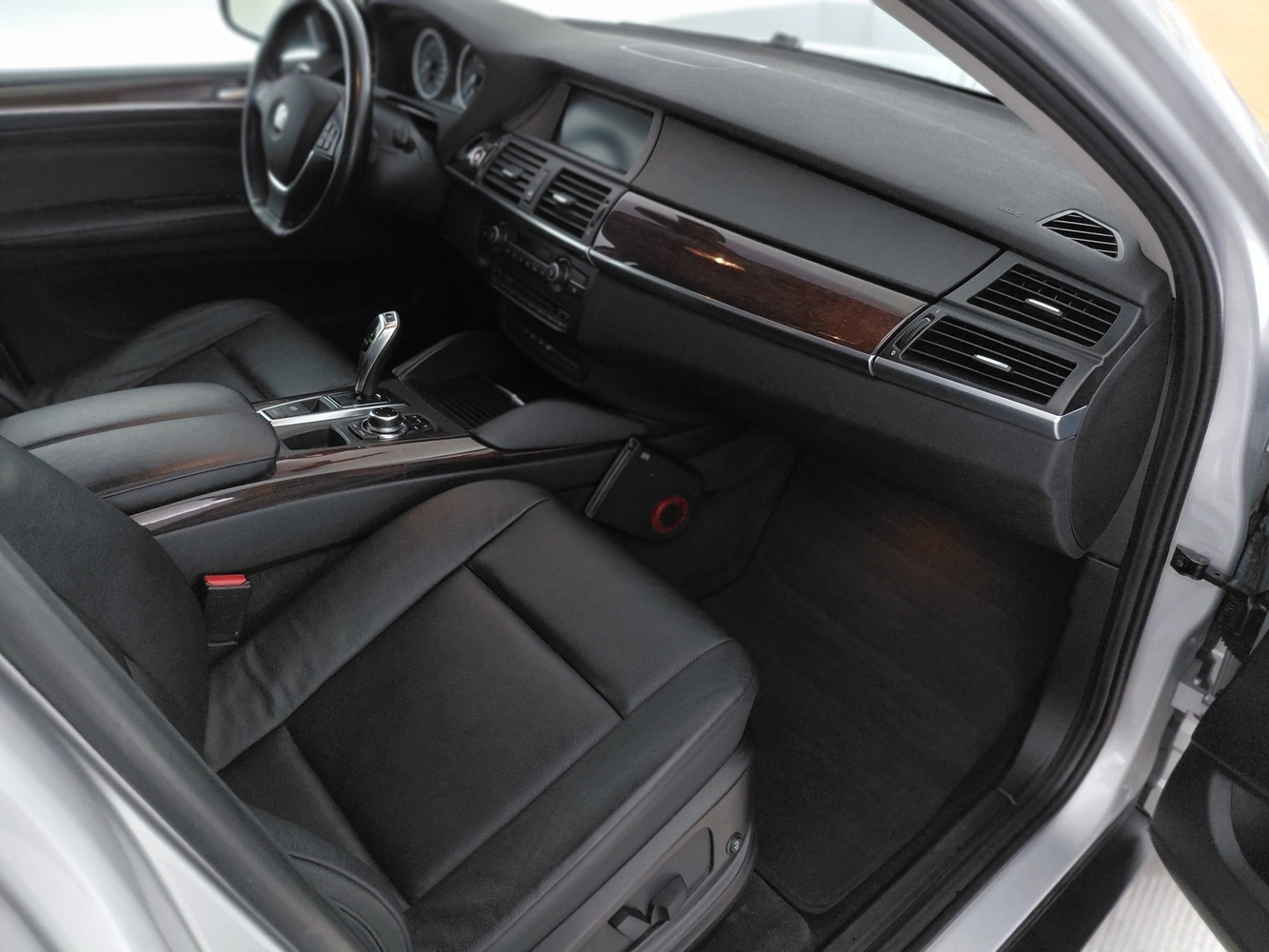BMW X6 vaihtoauto