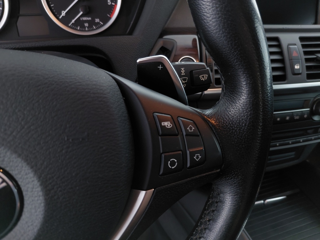BMW X6 vaihtoauto