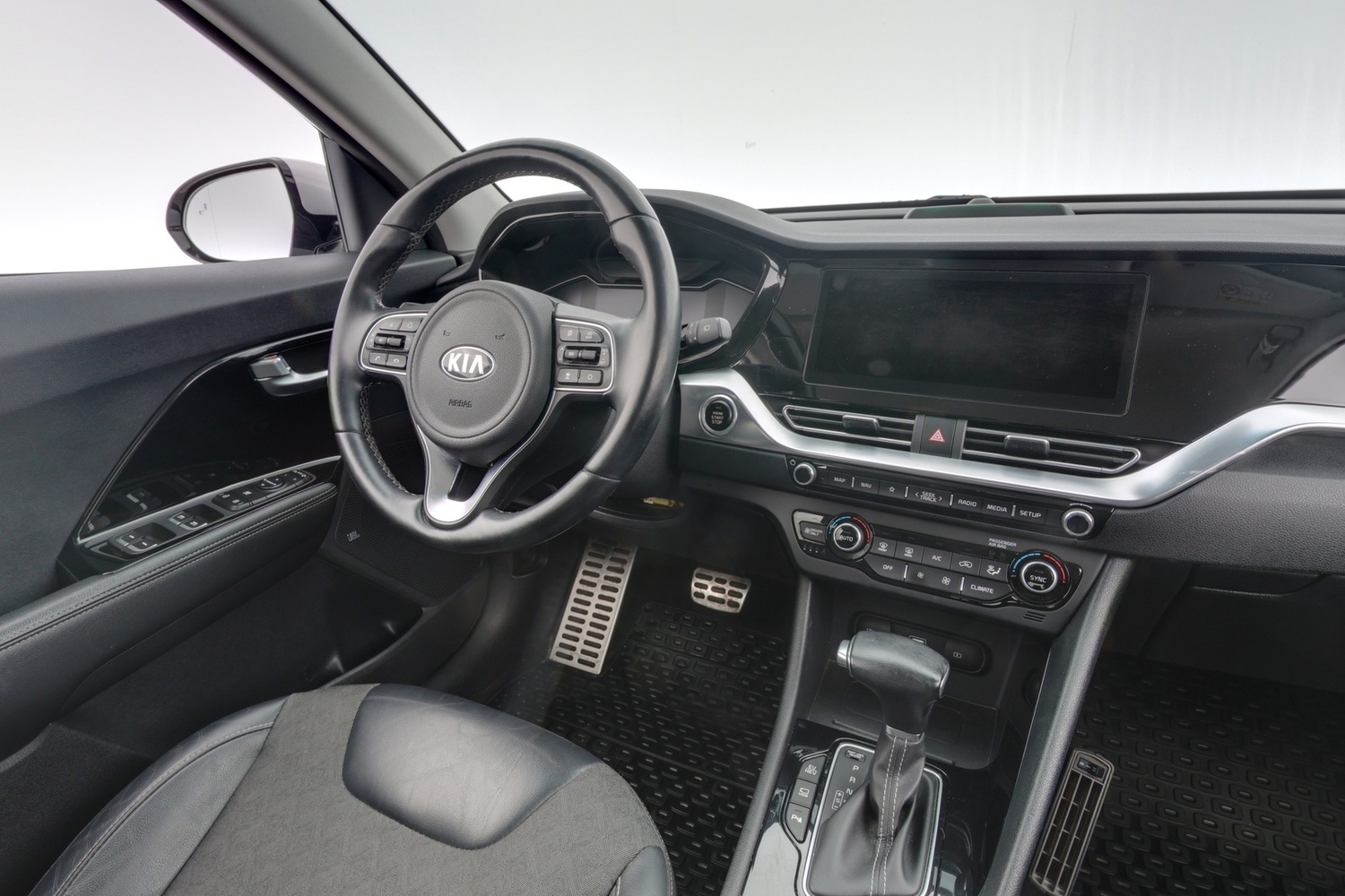 Kia Niro plug-in vaihtoauto