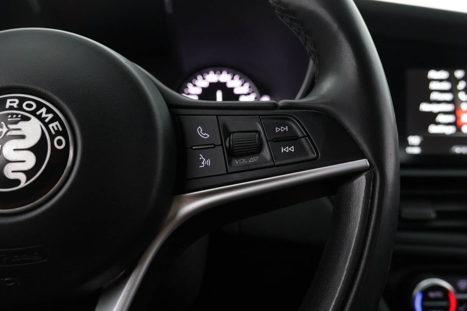 Alfa Romeo Giulia vaihtoauto