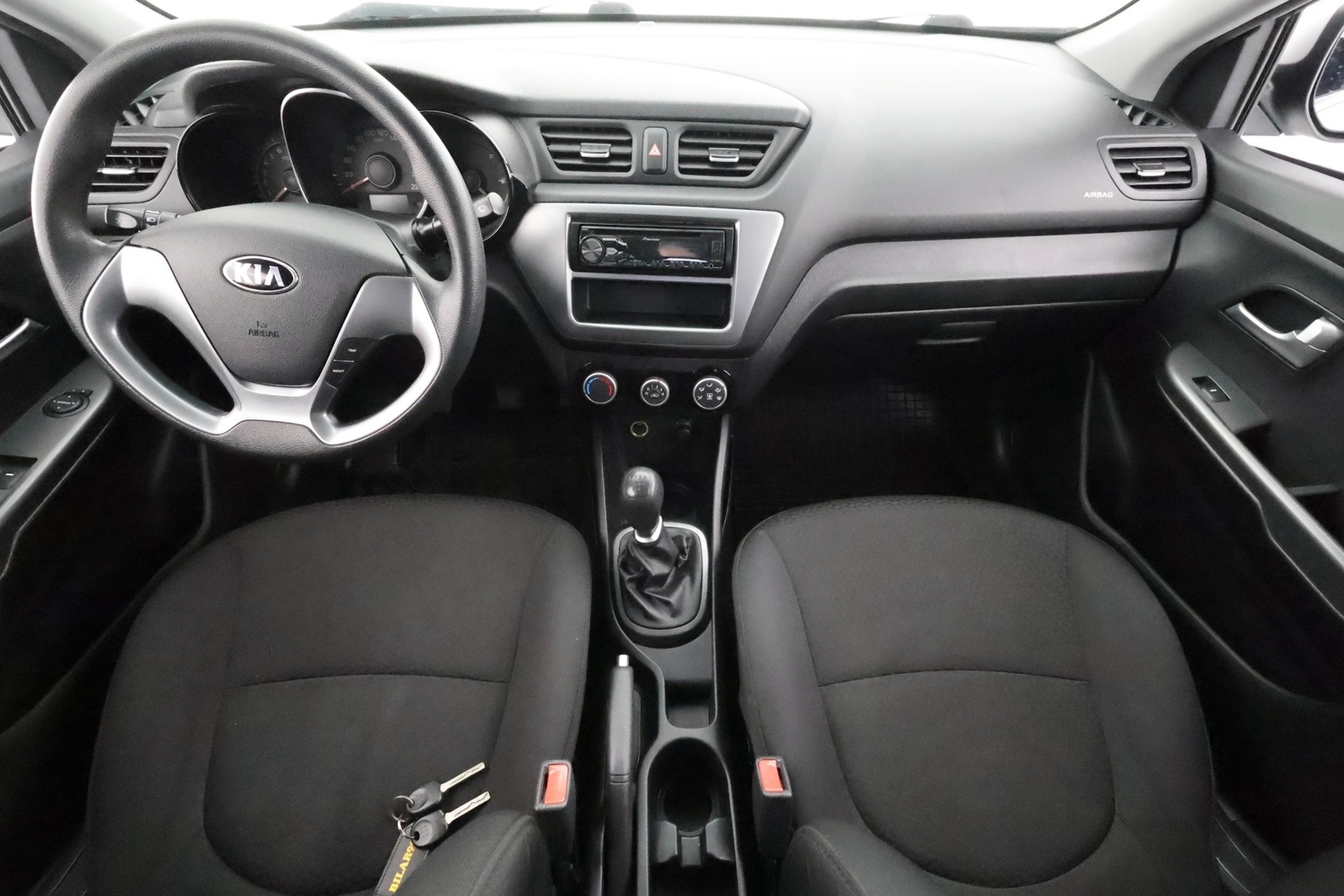 Kia Rio vaihtoauto