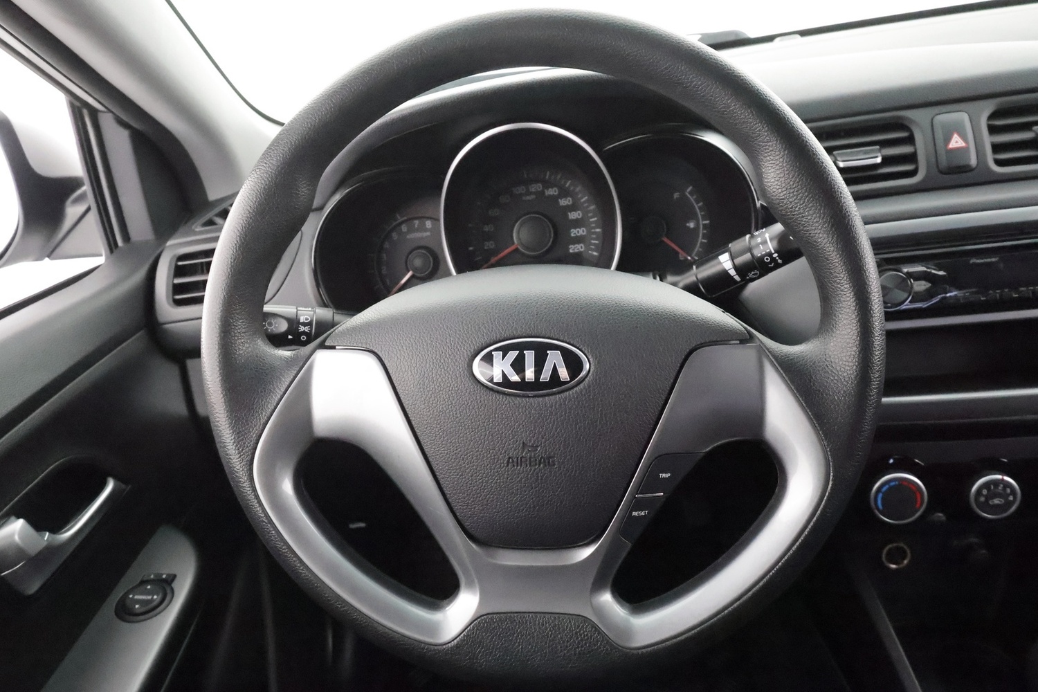 Kia Rio vaihtoauto