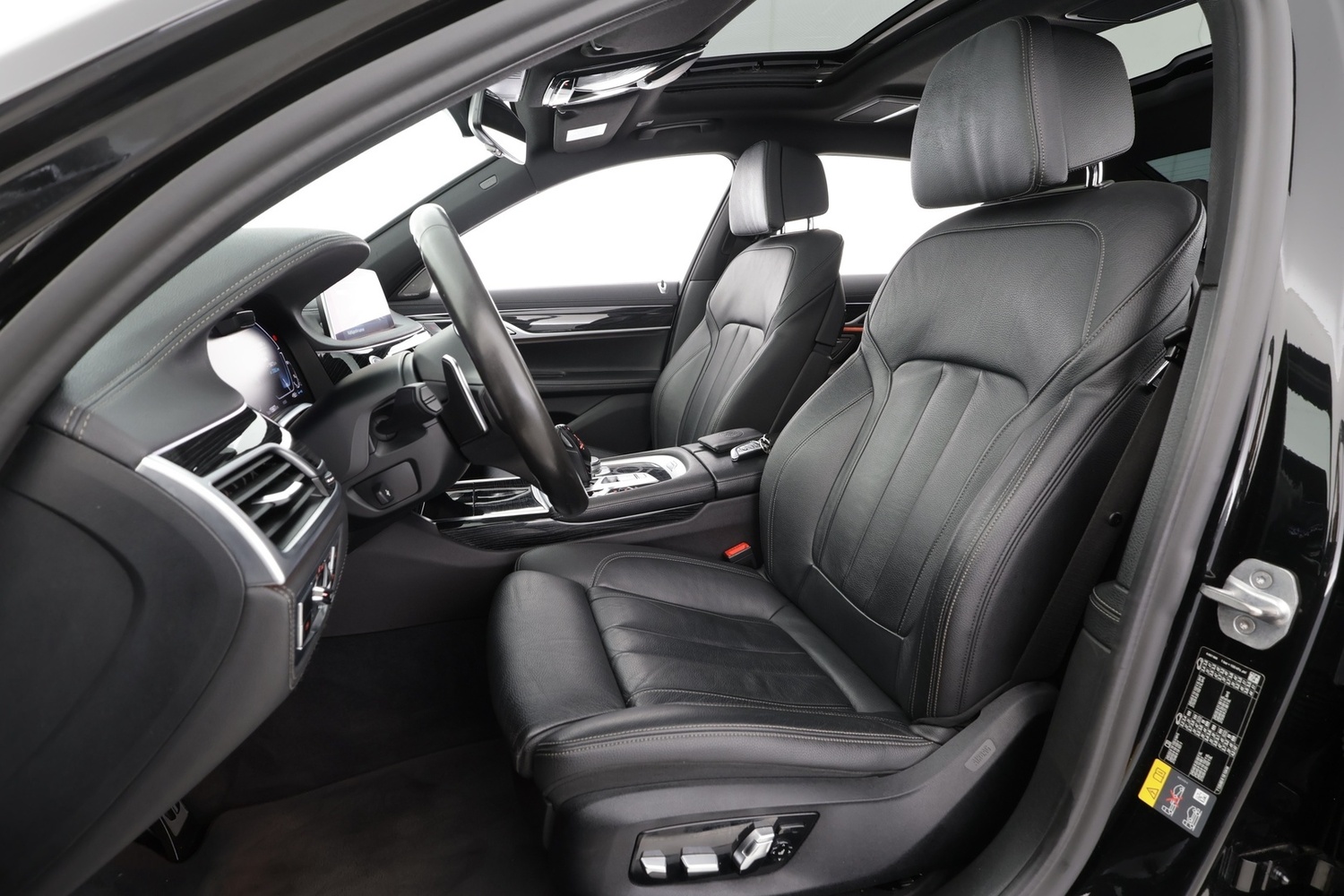 BMW 745 vaihtoauto
