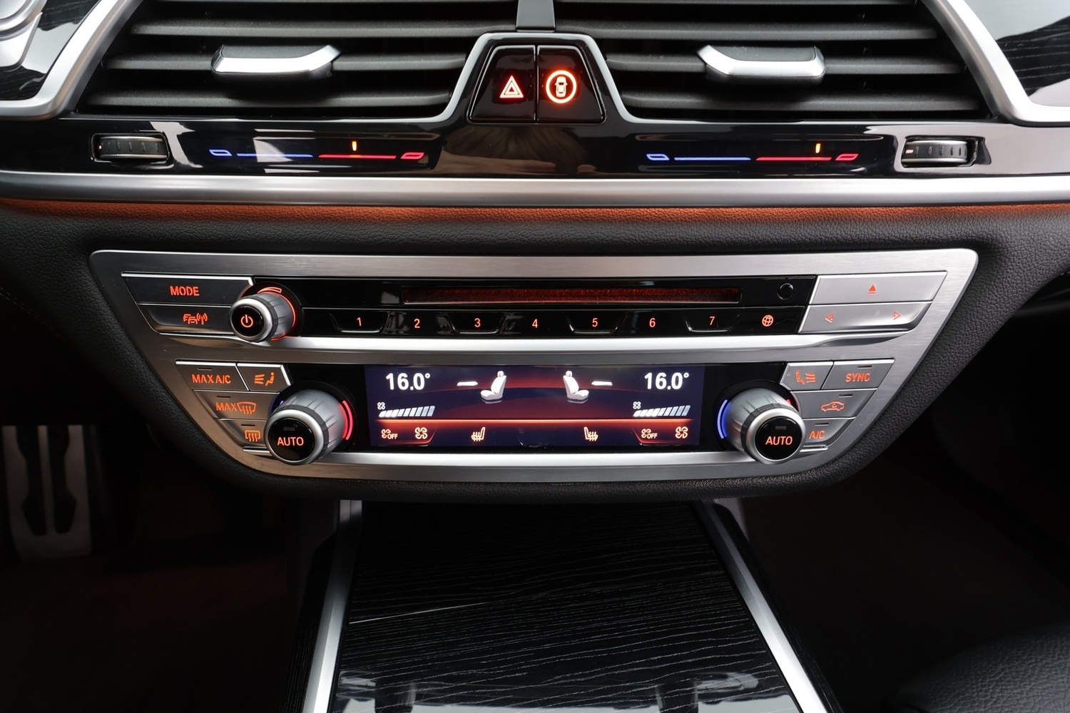 BMW 745 vaihtoauto