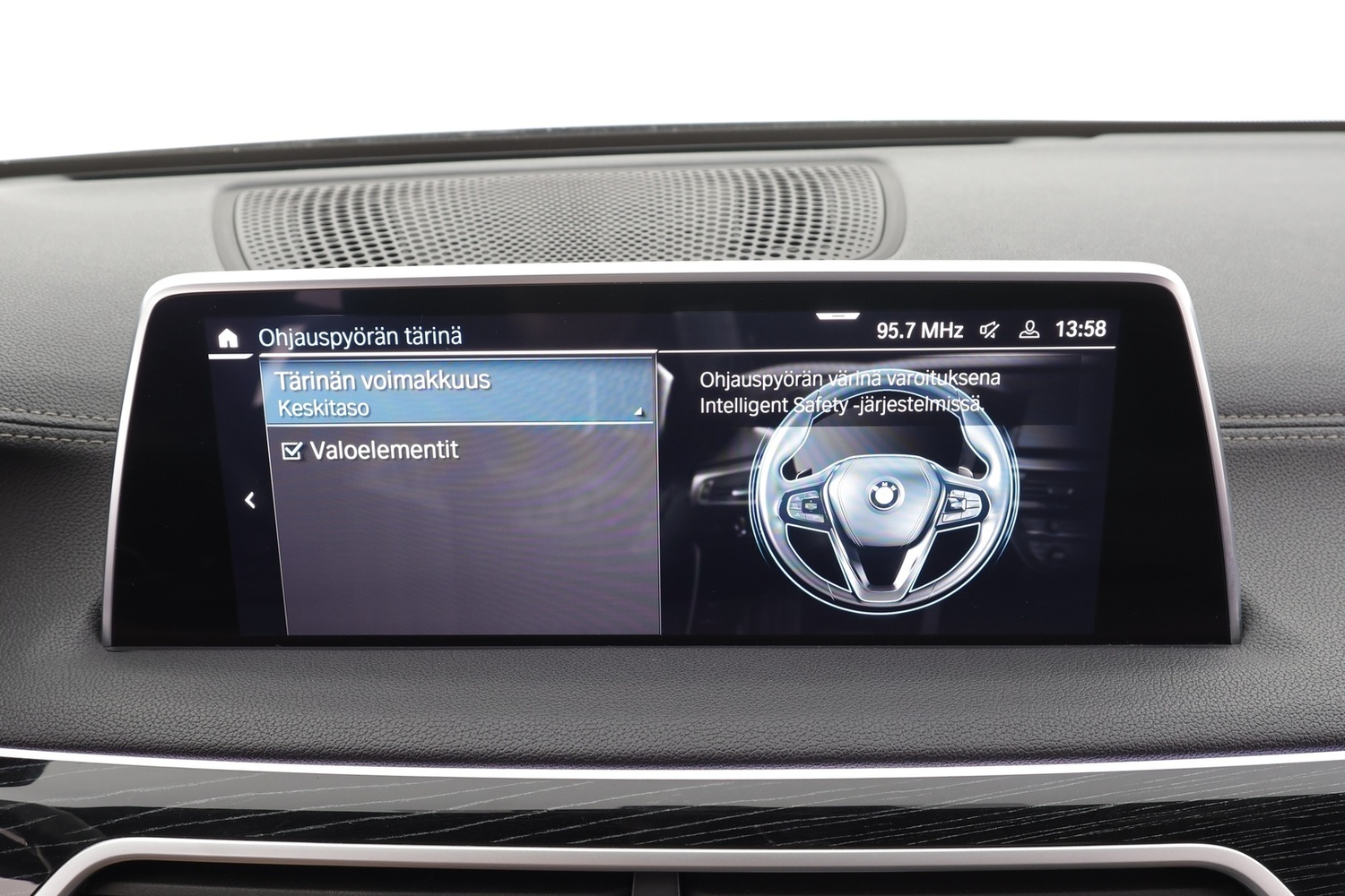 BMW 745 vaihtoauto