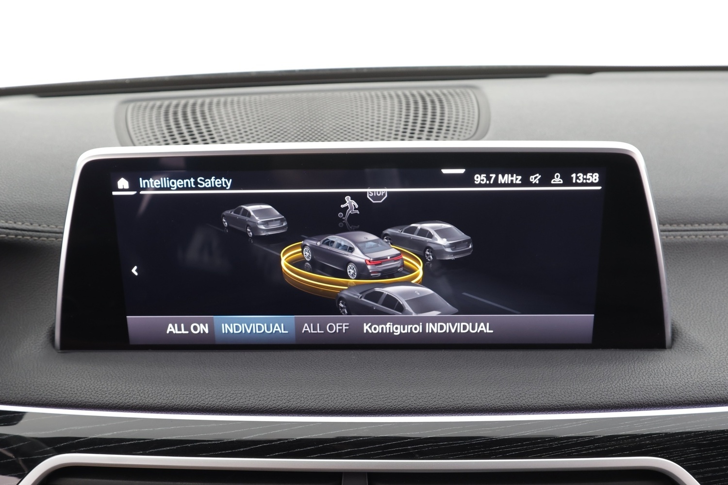 BMW 745 vaihtoauto
