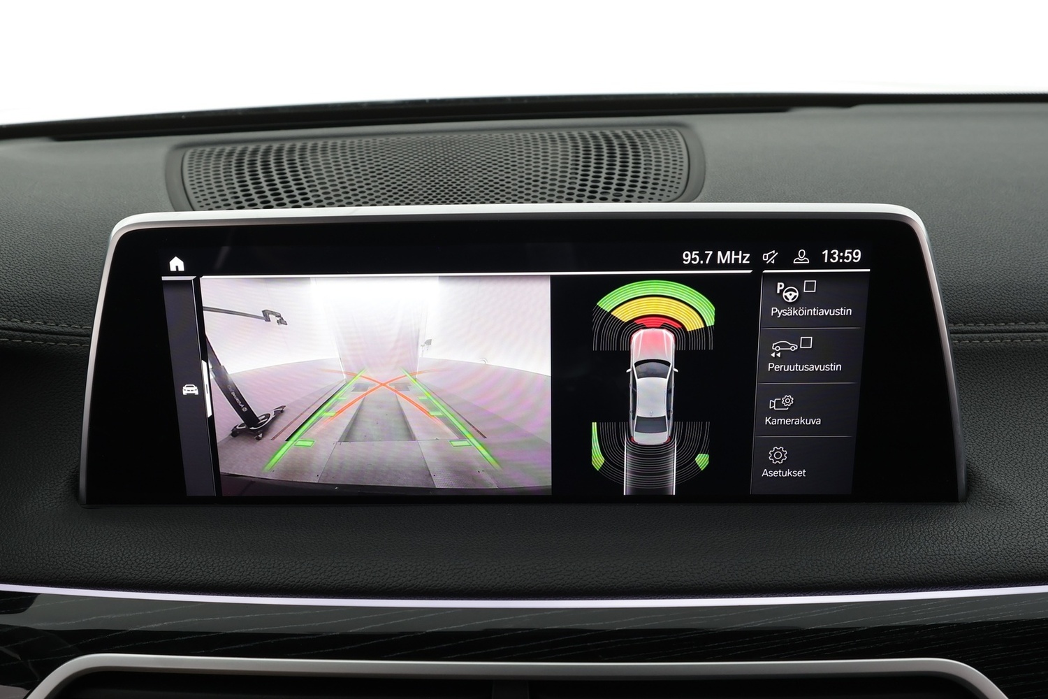 BMW 745 vaihtoauto