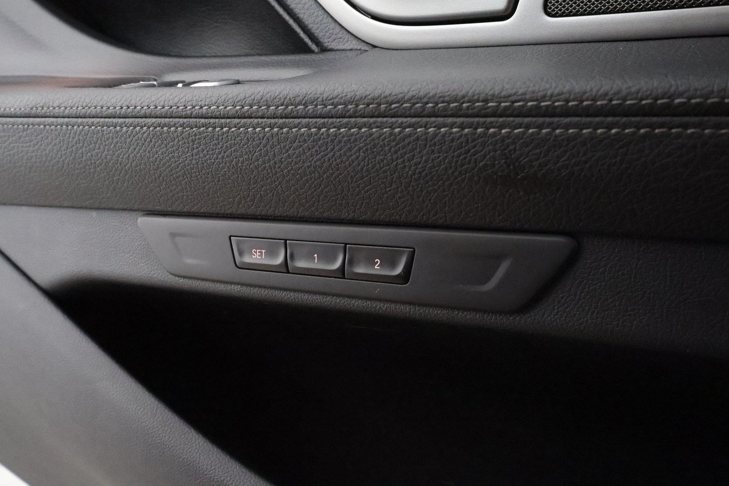 BMW 745 vaihtoauto