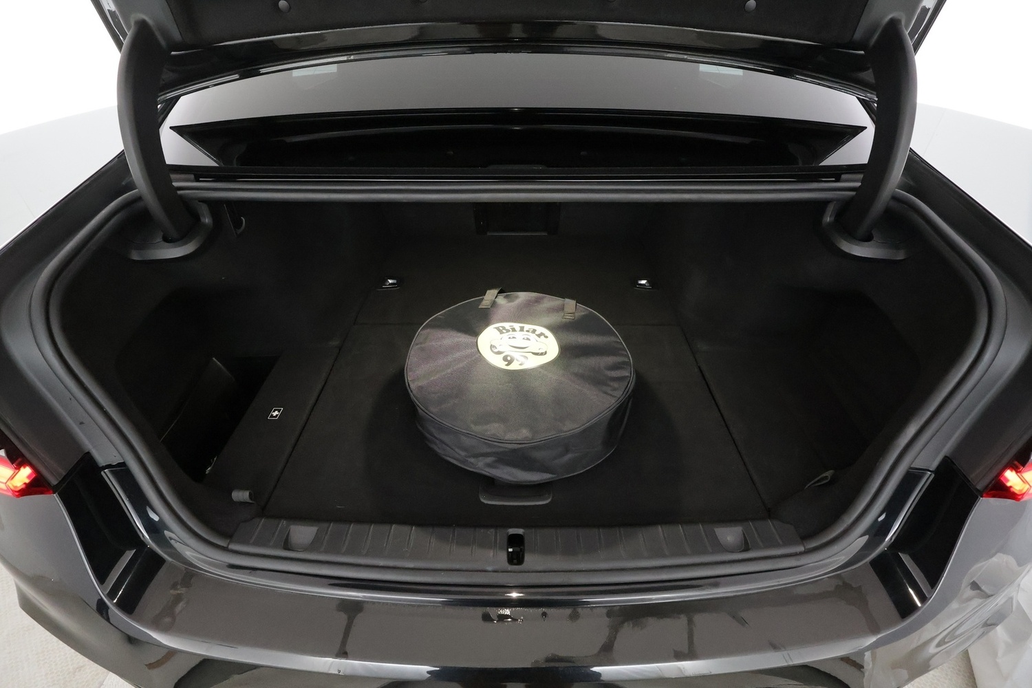 BMW 745 vaihtoauto