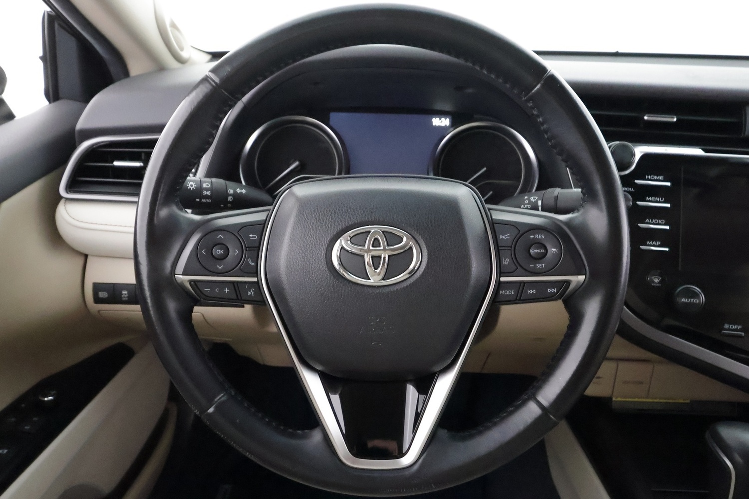 Toyota Camry vaihtoauto