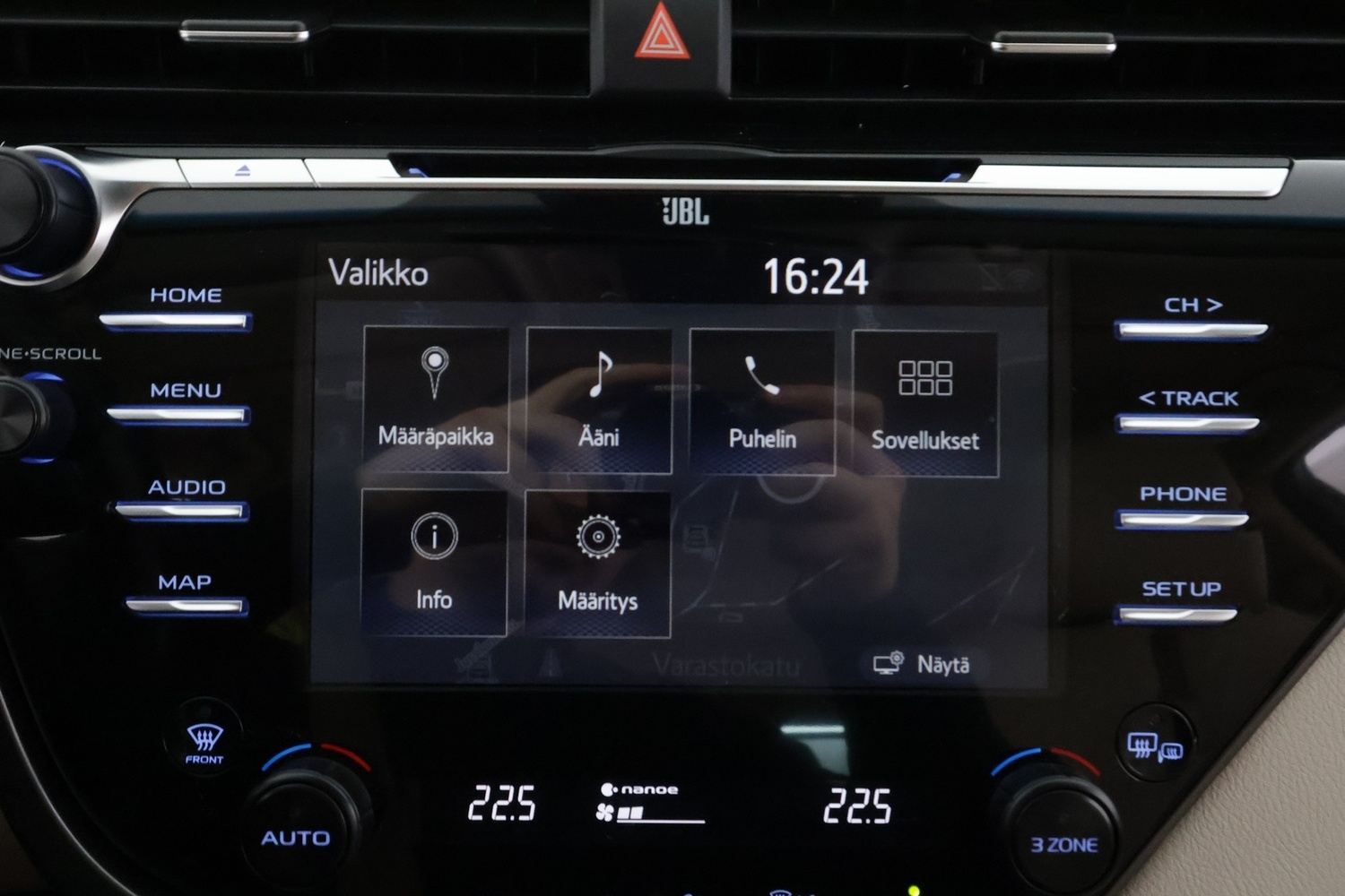 Toyota Camry vaihtoauto
