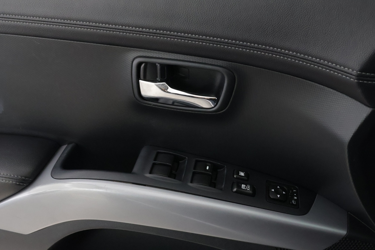 Mitsubishi Outlander vaihtoauto
