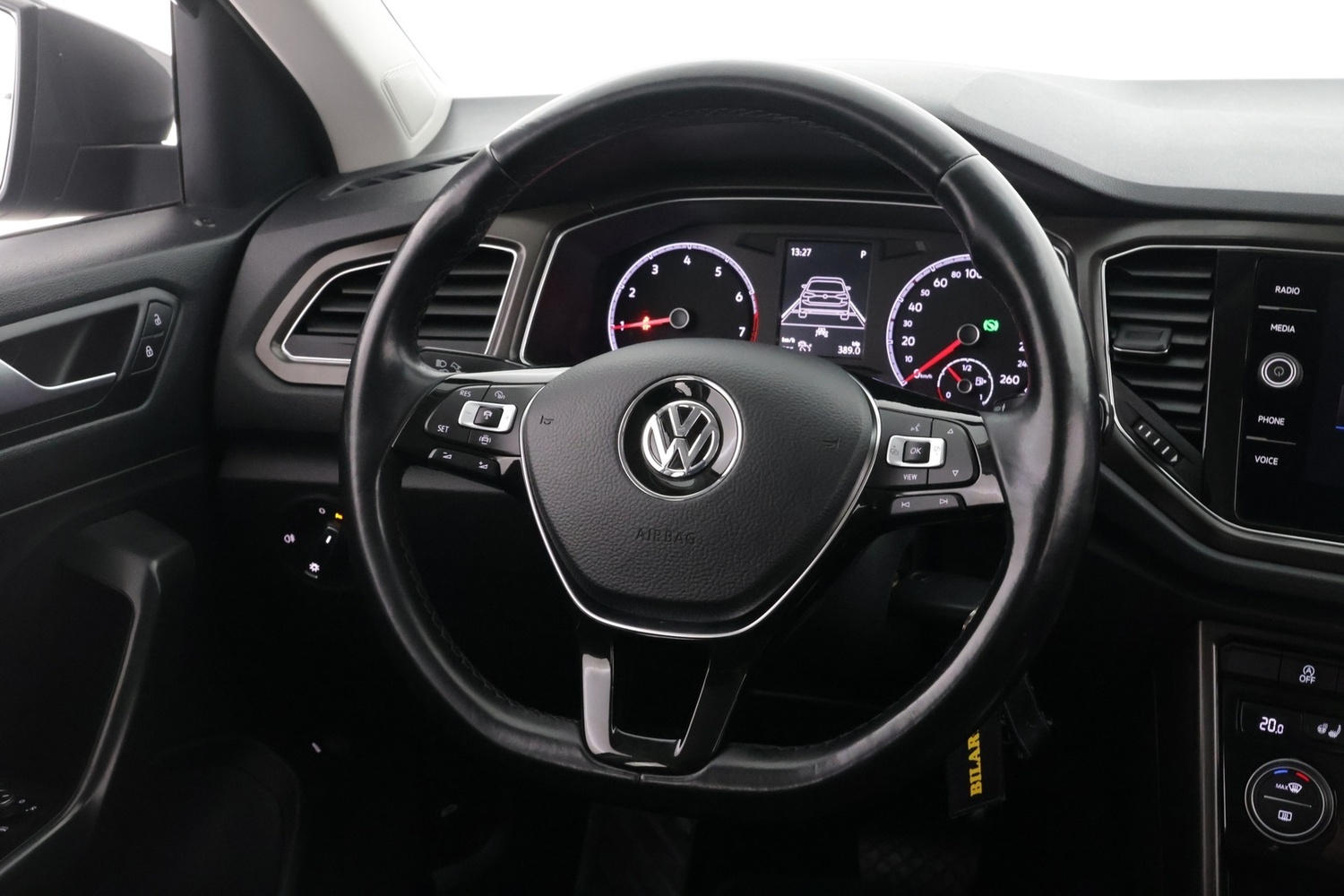 Volkswagen T-Roc vaihtoauto