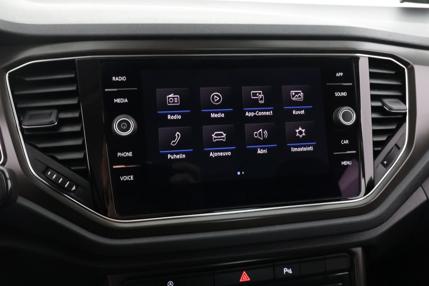 Volkswagen T-Roc vaihtoauto