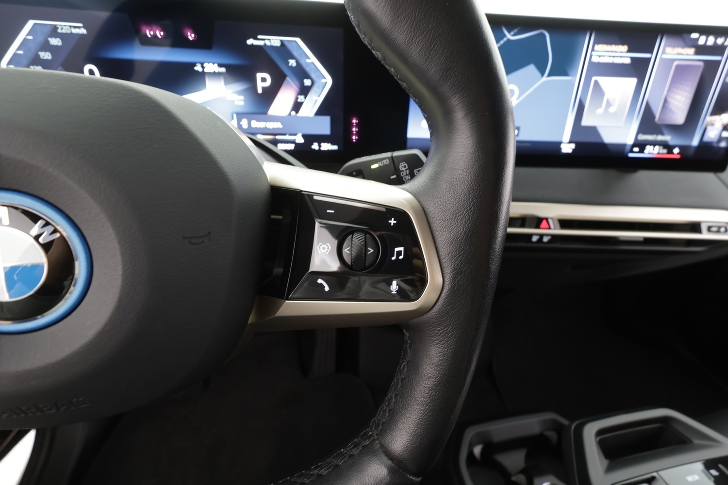 BMW iX vaihtoauto