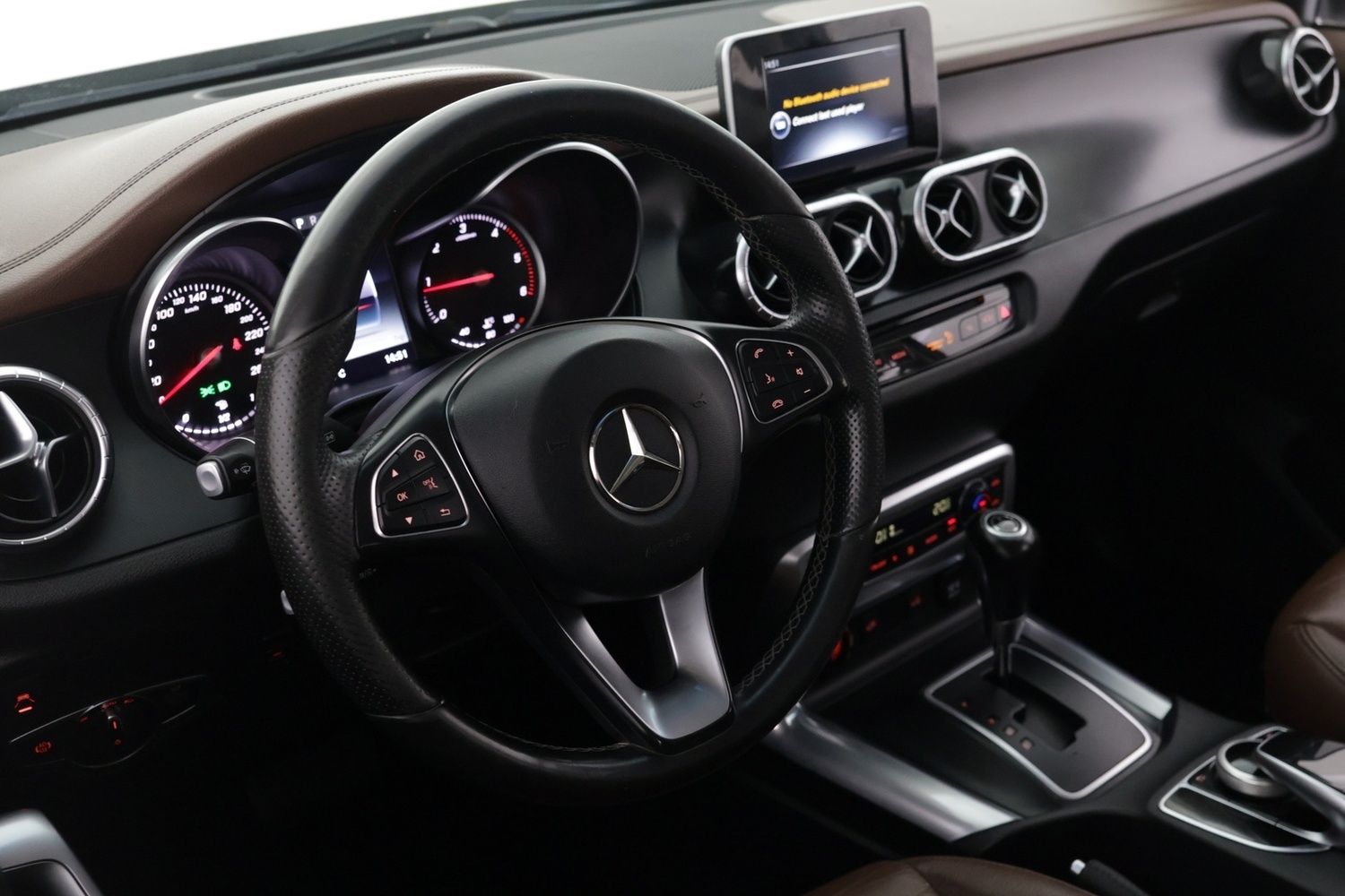 Mercedes-Benz X vaihtoauto