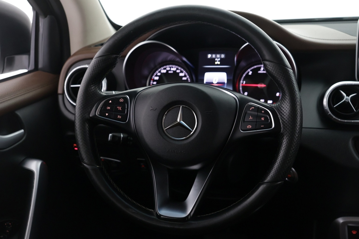 Mercedes-Benz X vaihtoauto