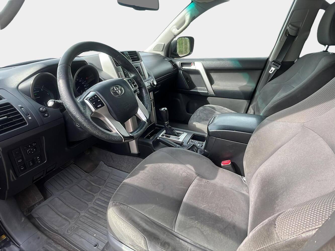 Toyota Land Cruiser vaihtoauto