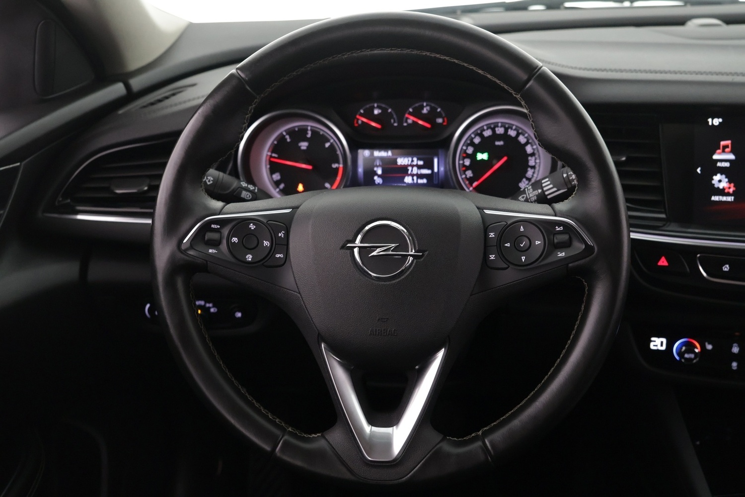 Opel Insignia vaihtoauto