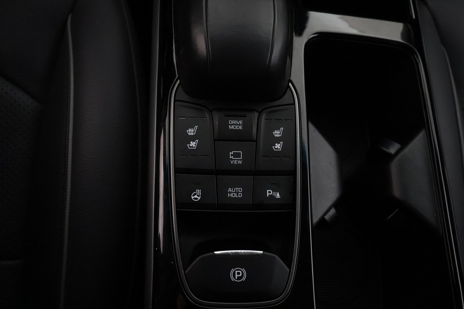 Hyundai IONIQ electric vaihtoauto