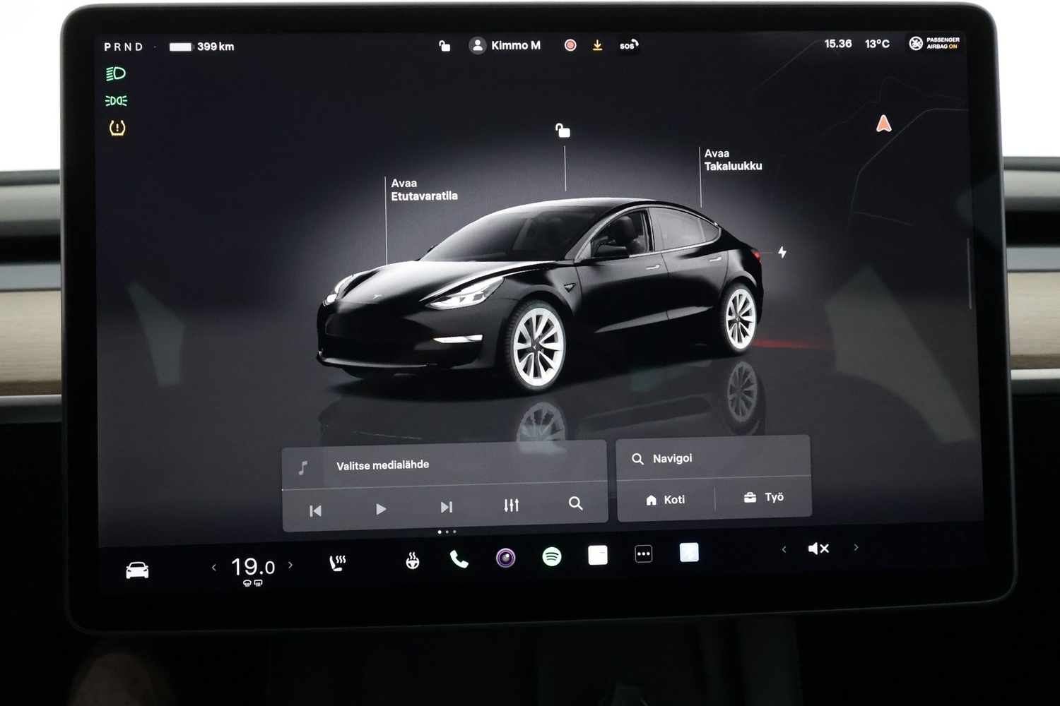 Tesla Model 3 vaihtoauto