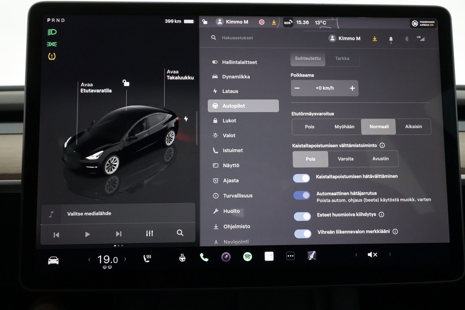 Tesla Model 3 vaihtoauto