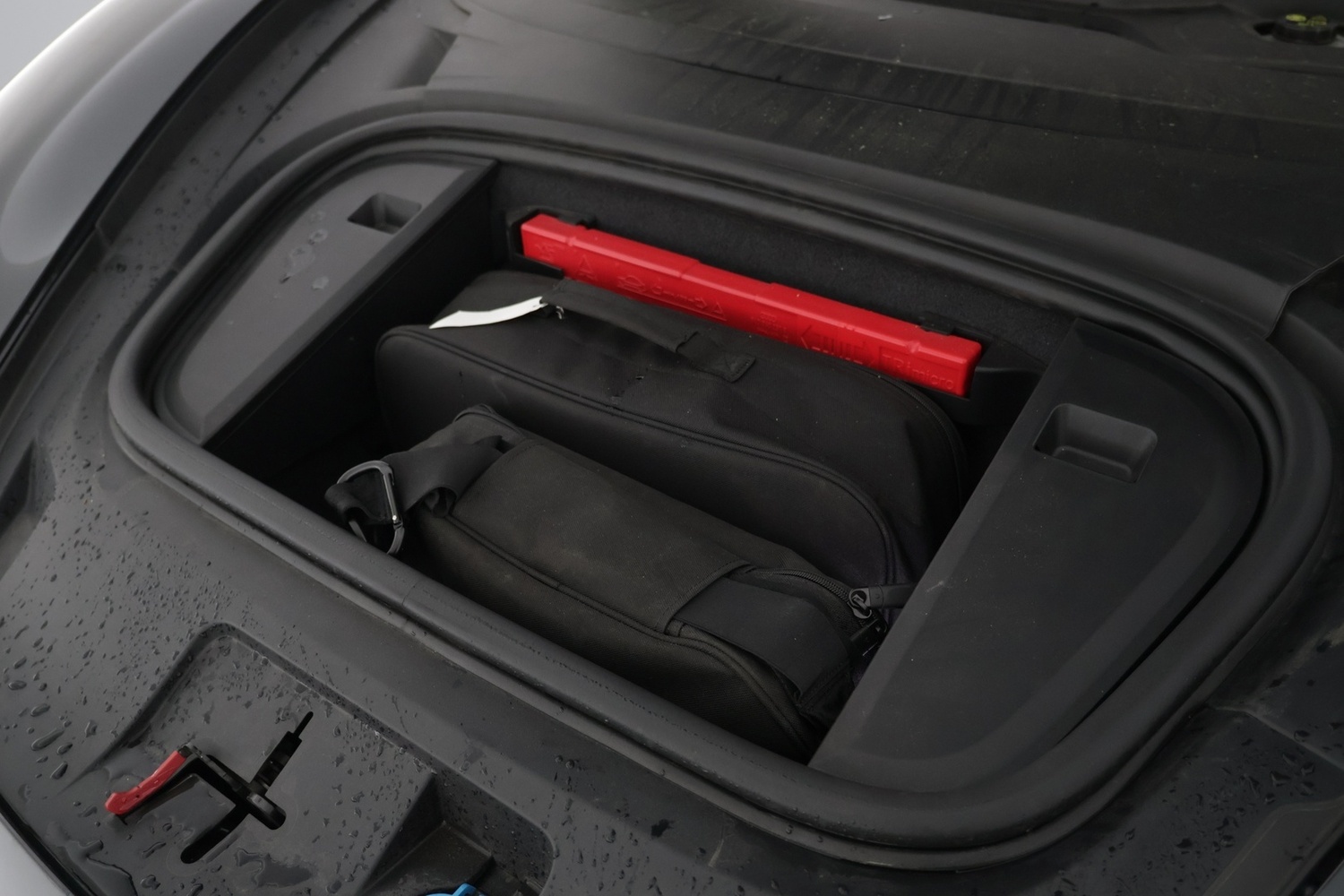 Porsche Taycan vaihtoauto