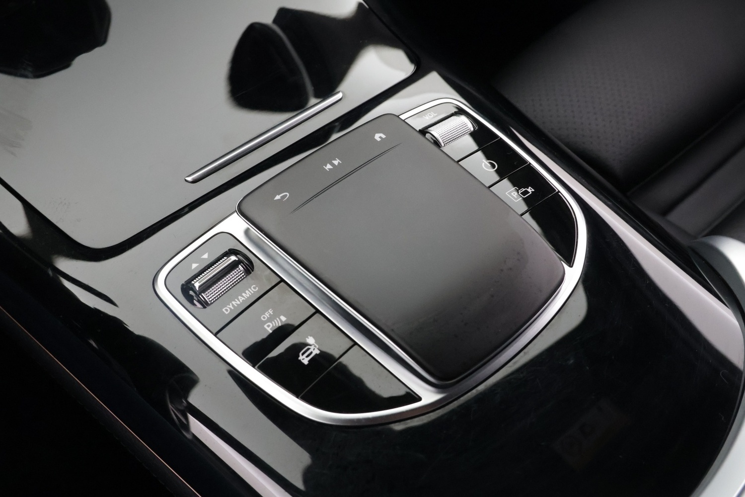Mercedes-Benz EQC vaihtoauto
