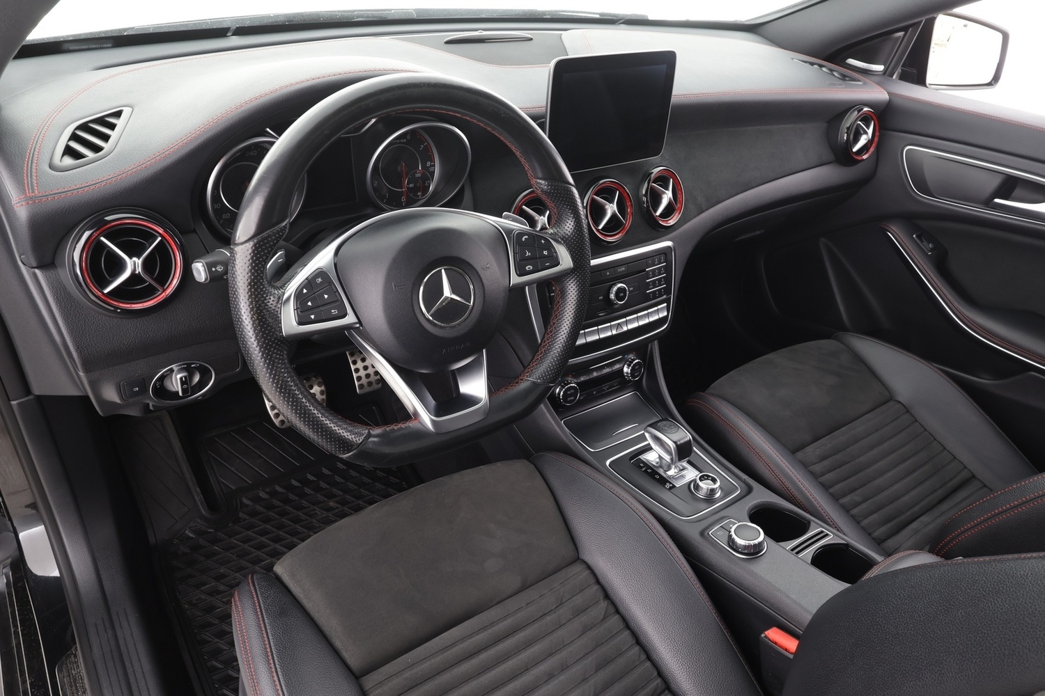 Mercedes-Benz CLA vaihtoauto