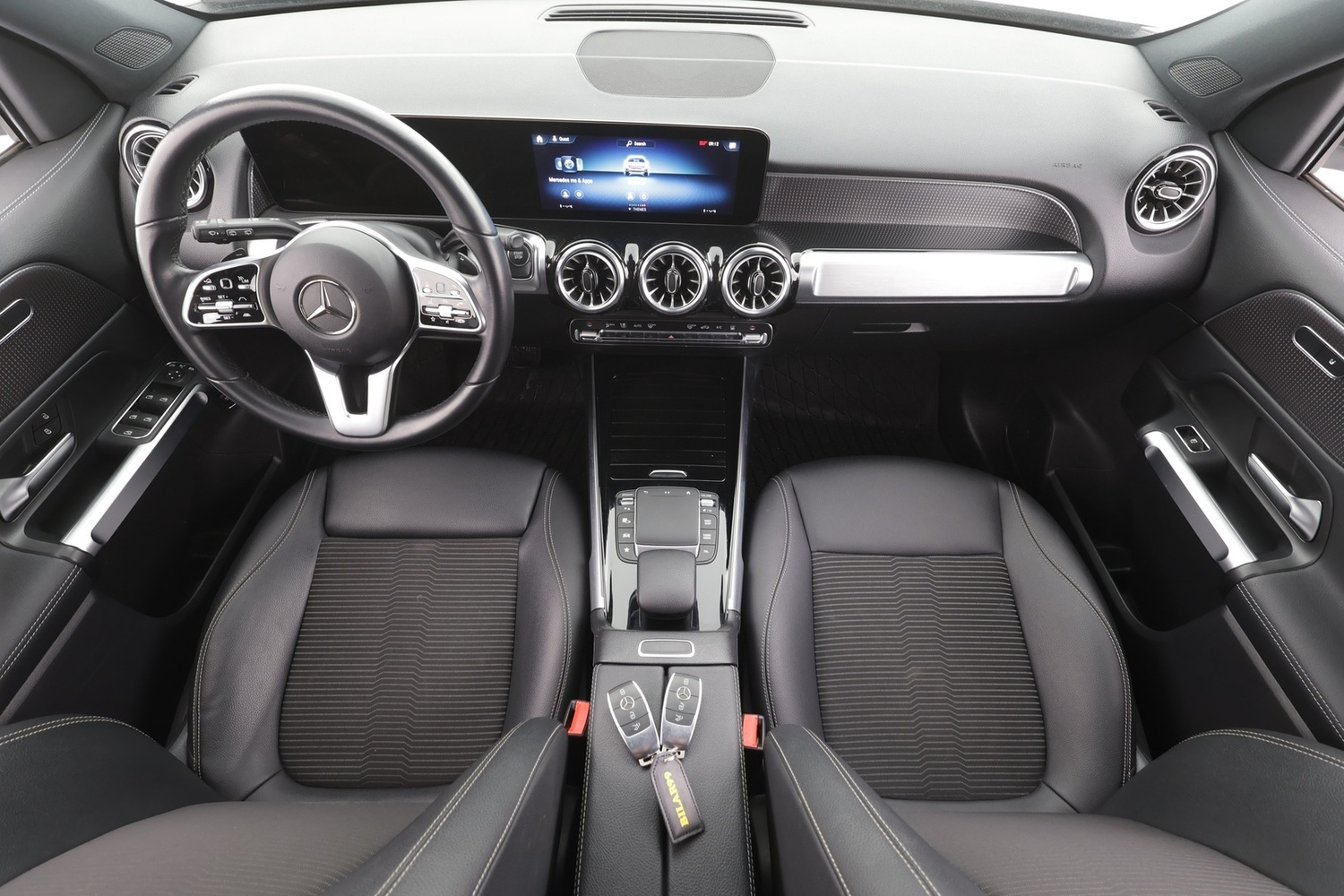 Mercedes-Benz EQB vaihtoauto