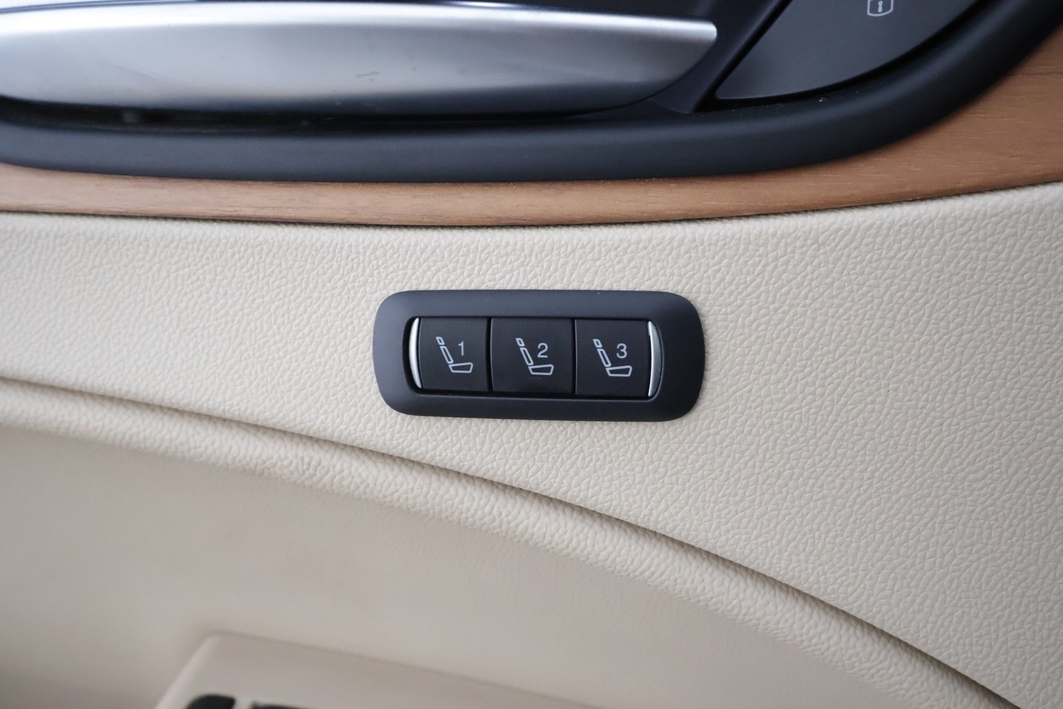 Alfa Romeo Stelvio vaihtoauto