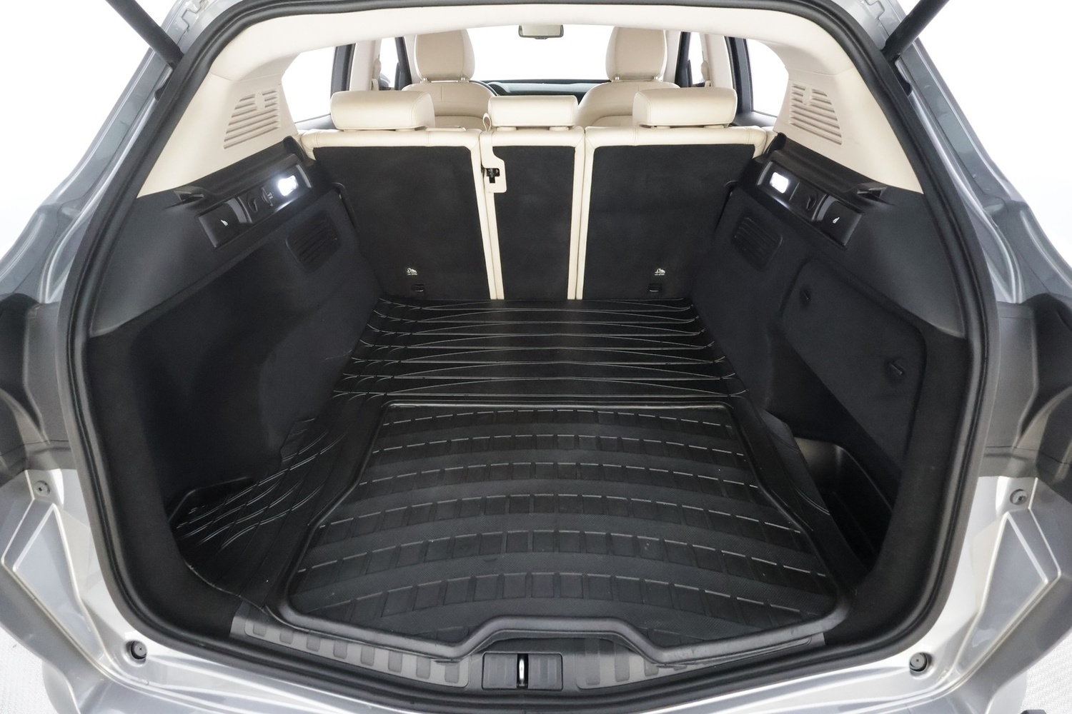 Alfa Romeo Stelvio vaihtoauto