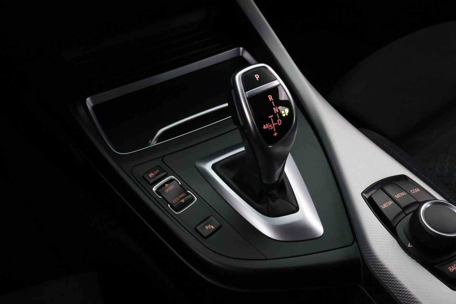BMW M140i vaihtoauto